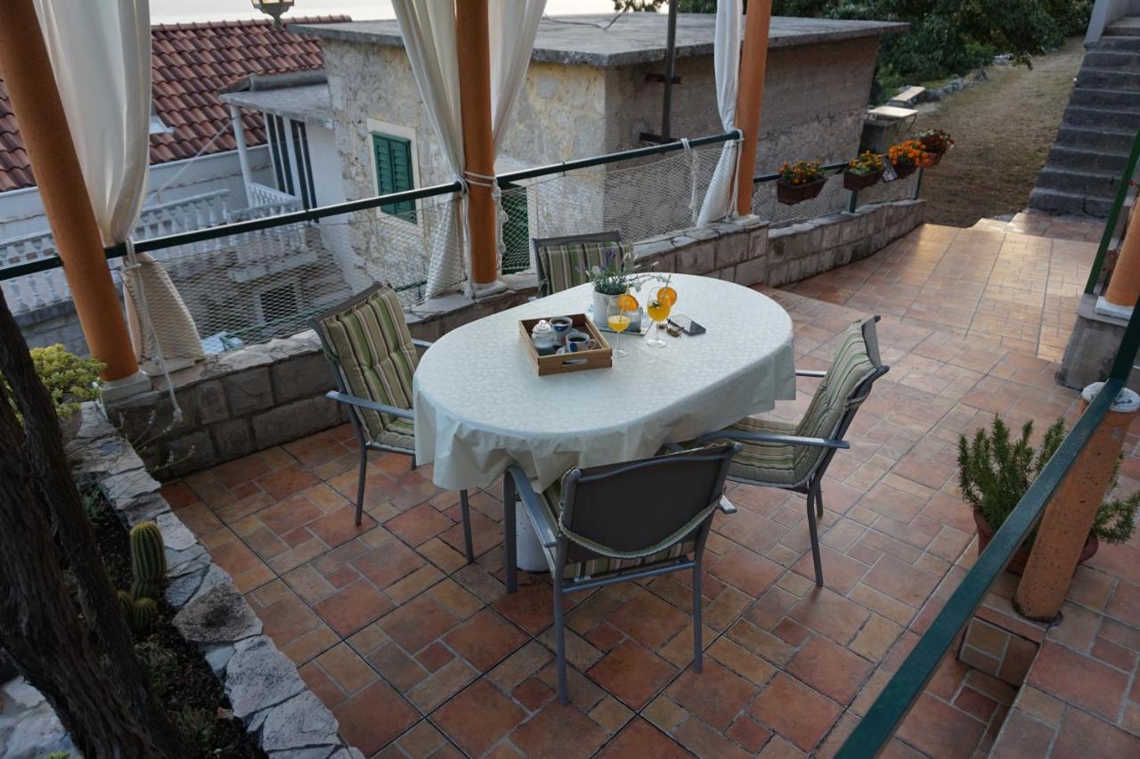 Holiday House Terezija Baška Voda Kültér fotó
