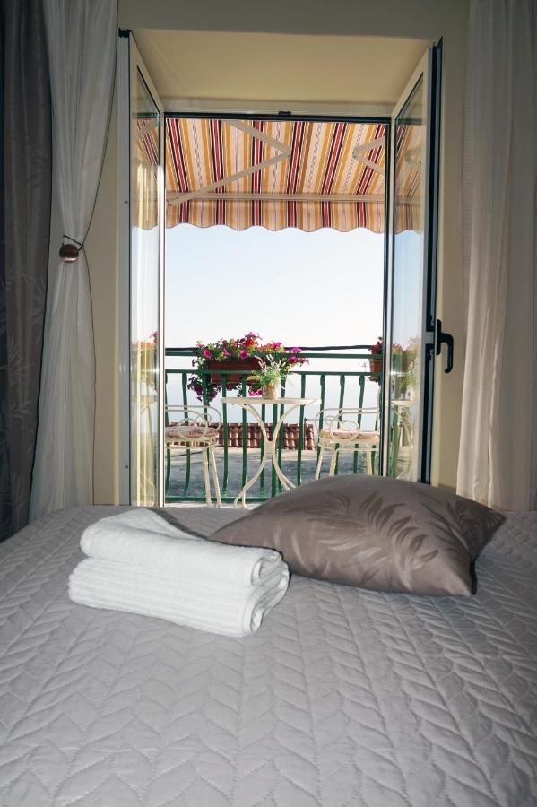 Holiday House Terezija Baška Voda Kültér fotó