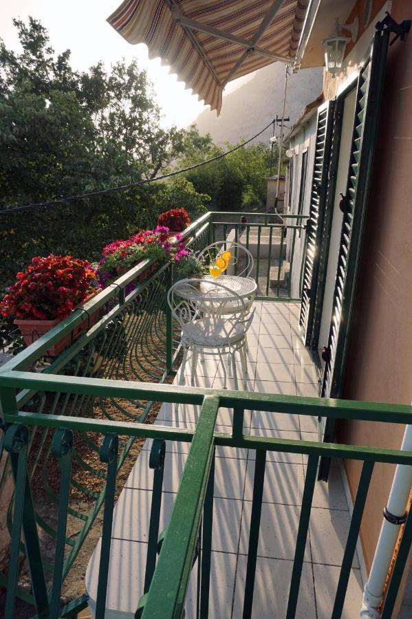 Holiday House Terezija Baška Voda Kültér fotó