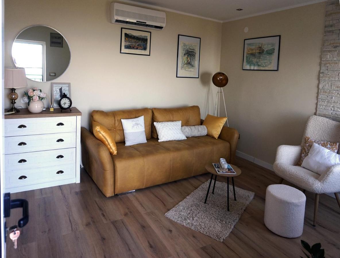 Holiday House Terezija Baška Voda Kültér fotó